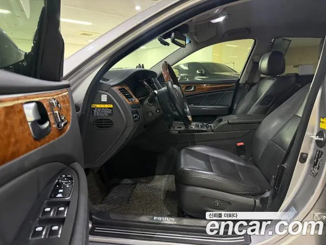 Hyundai Equus 2013 thumb 6