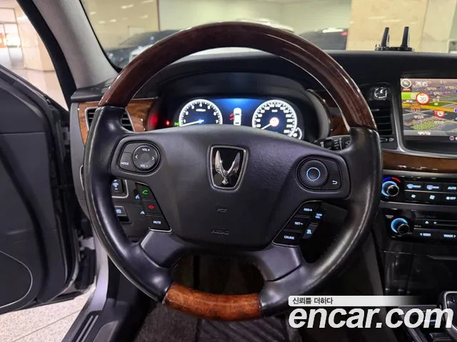 Hyundai Equus 2013 thumb 10