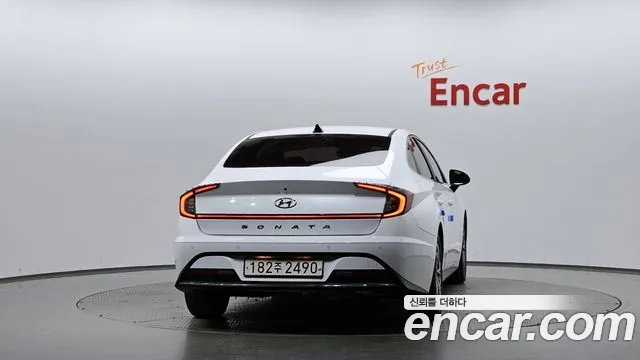 Hyundai Sonata 2022 thumb 3
