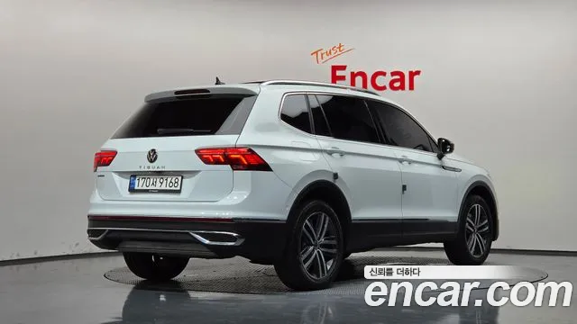 Volkswagen Tiguan 2022 thumb 2