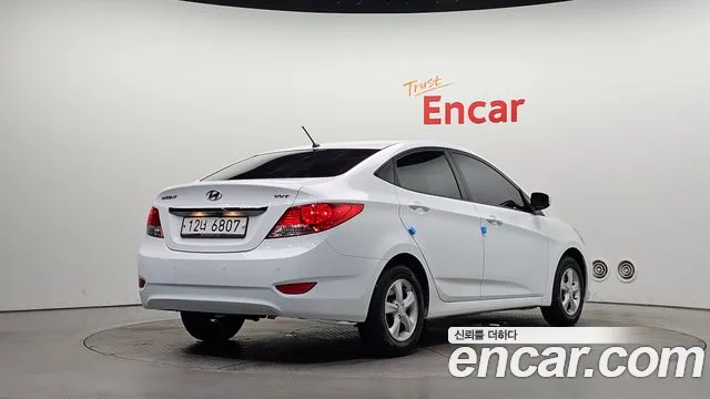 Hyundai Accent 2014 thumb 2