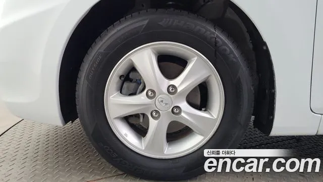 Hyundai Accent 2014 thumb 5