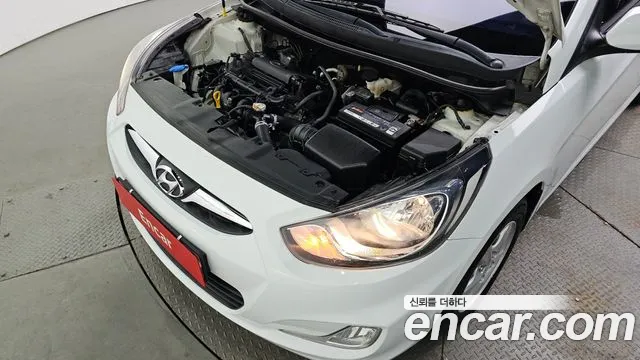 Hyundai Accent 2014 thumb 6