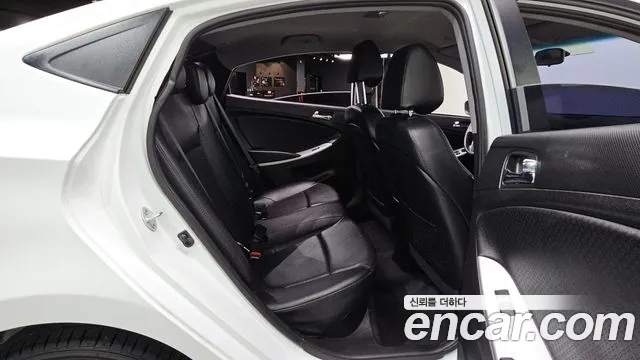 Hyundai Accent 2014 thumb 12