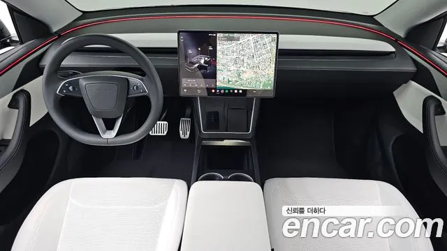 Tesla Model Y 2025 thumb 6