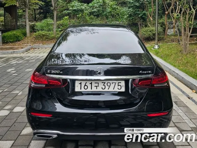 Mercedes-Benz E-Класс 2022 thumb 4