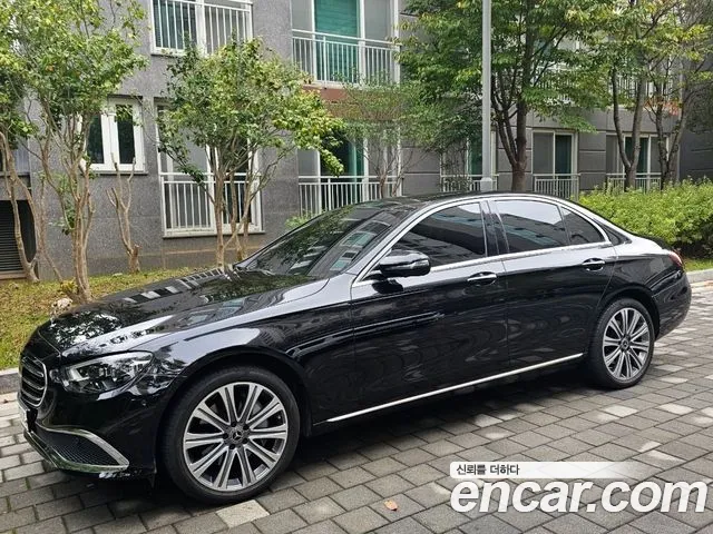 Mercedes-Benz E-Класс 2022 thumb 11
