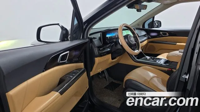 Kia Carnival 2021 thumb 10