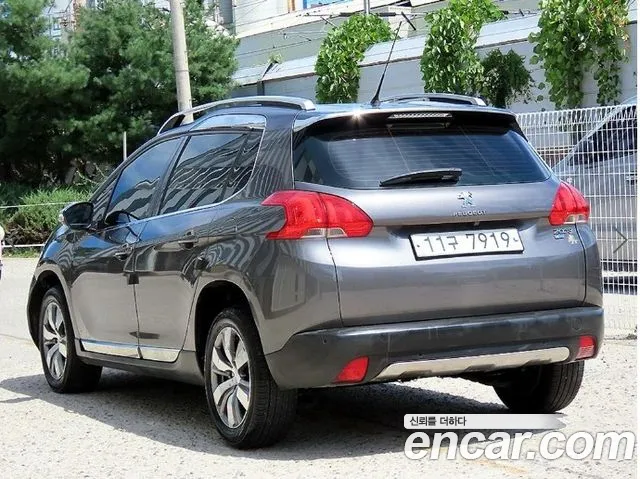 Peugeot 2008 2015 thumb 3