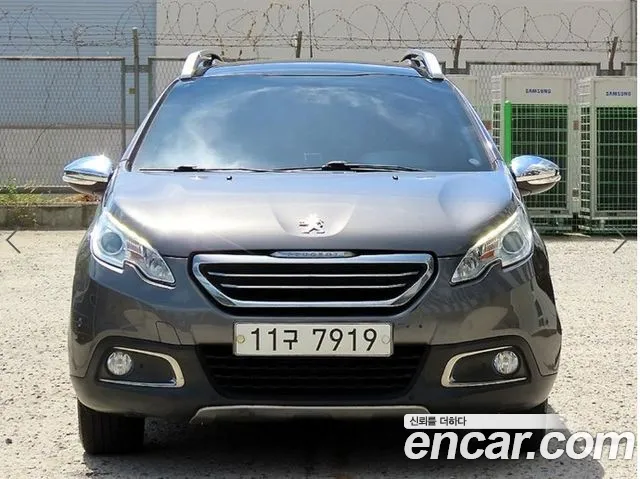 Peugeot 2008 2015 thumb 11