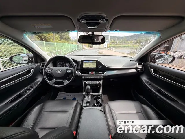 Hyundai Grandeur 2018 thumb 9