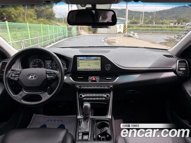 Hyundai Grandeur 2018 thumb 10