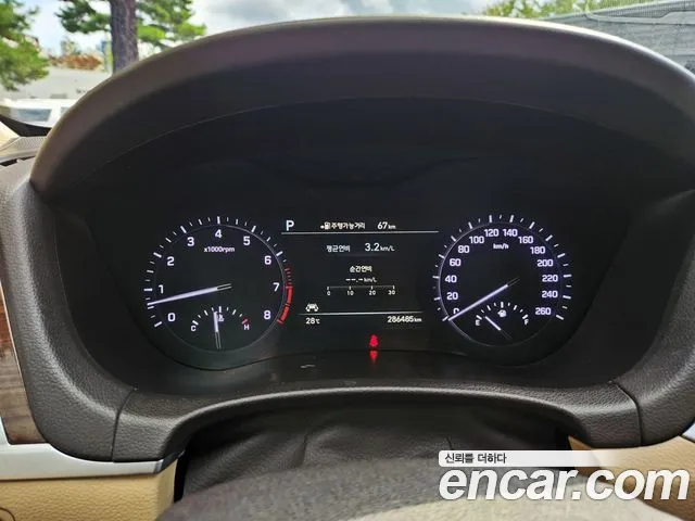 Genesis G80 2017 thumb 7