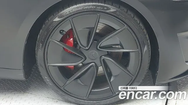 Tesla Model 3 2024 thumb 6