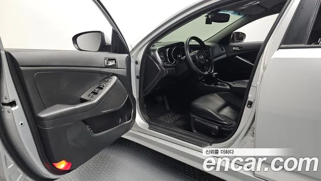 Kia K5 2013 thumb 10