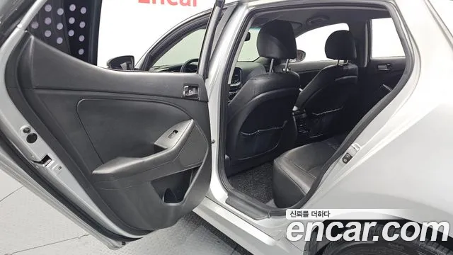 Kia K5 2013 thumb 12