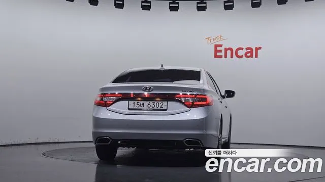 Hyundai Grandeur 2014 thumb 4