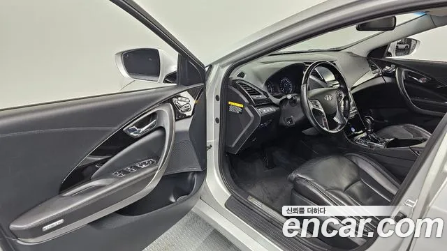 Hyundai Grandeur 2014 thumb 10