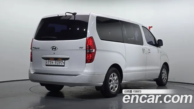 Hyundai Starex 2015 thumb 2