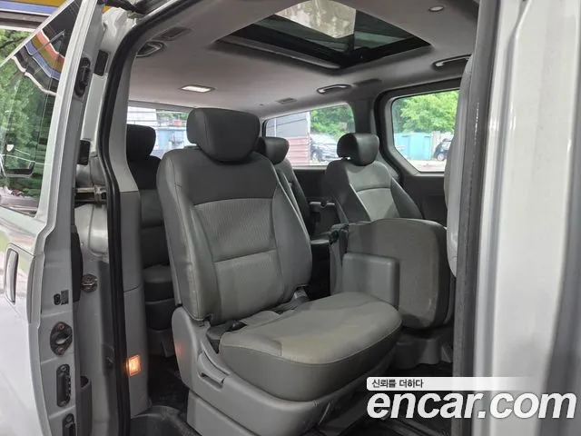 Hyundai Starex 2009 thumb 10
