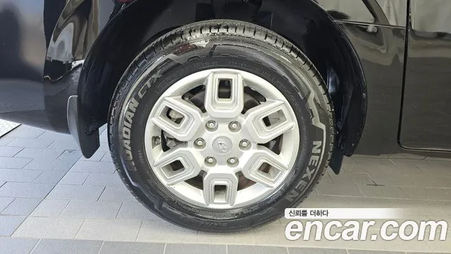 Hyundai Staria 2022 thumb 5