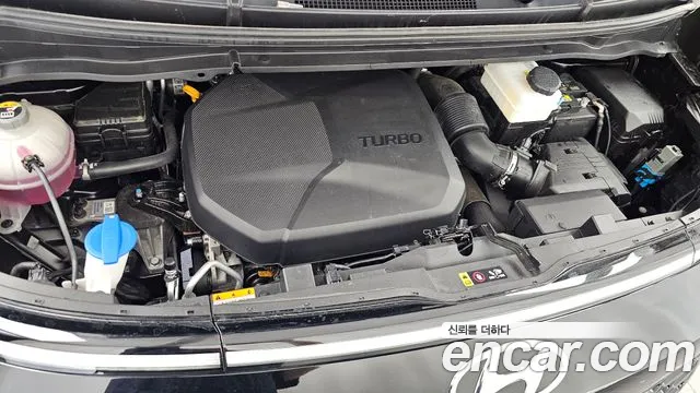 Hyundai Staria 2022 thumb 6