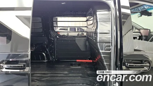 Hyundai Staria 2022 thumb 12