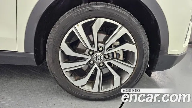 KG_Mobility_Ssangyong TIBOLI 2020 thumb 5