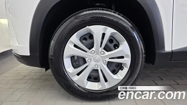 ChevroletGMDaewoo Tracker 2023 thumb 5