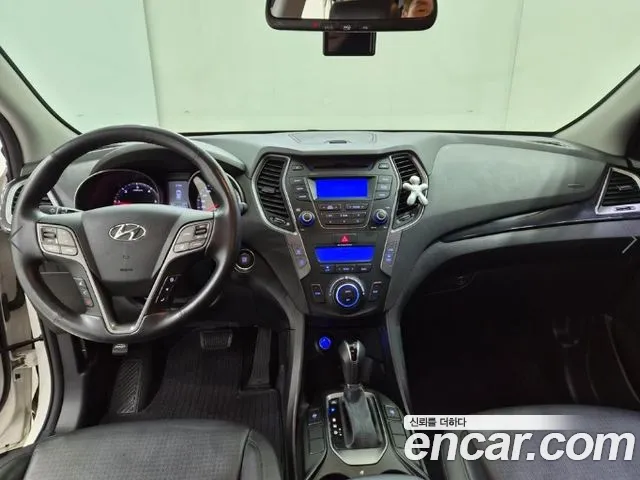 Hyundai Santa Fe 2014 thumb 9
