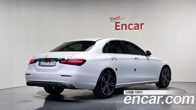 Mercedes-Benz E-Класс 2020 thumb 2
