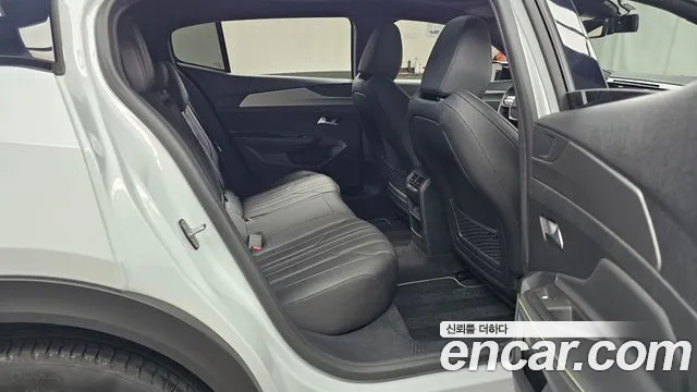 Peugeot 408 2025 thumb 10