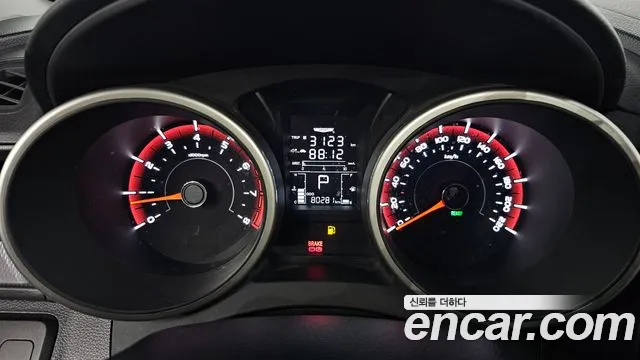 KG_Mobility_Ssangyong TIBOLI 2018 thumb 8