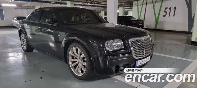 Chrysler 300C 2007 thumb 2