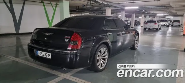 Chrysler 300C 2007 thumb 6