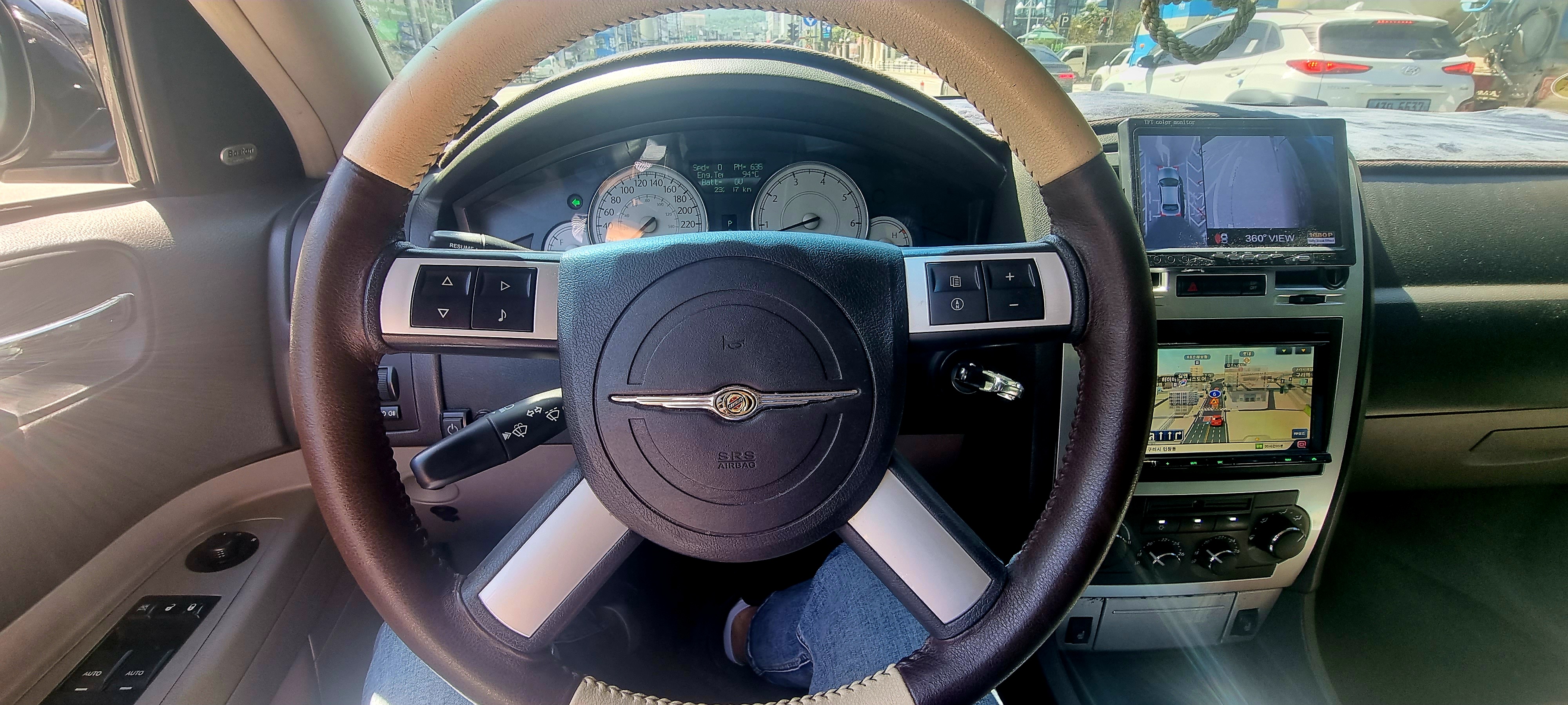 Chrysler 300C 2007 thumb 9