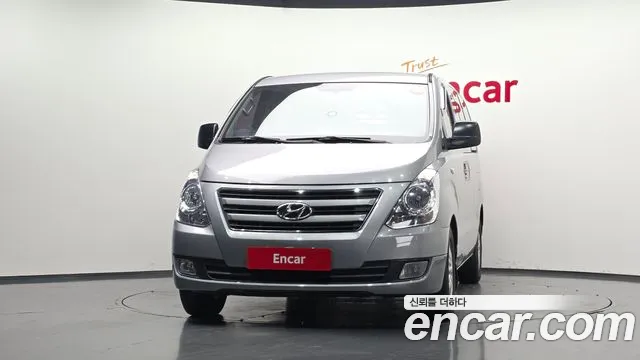 Hyundai Starex 2016 thumb 3