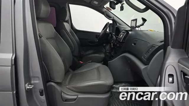 Hyundai Starex 2016 thumb 11