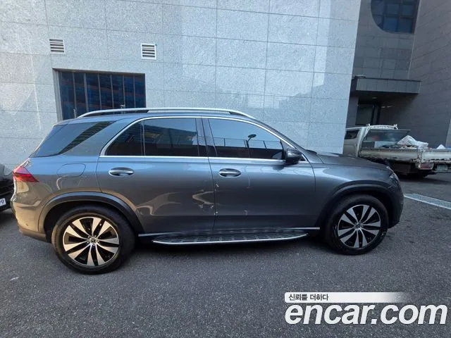 Mercedes-Benz GLE 2025 thumb 3