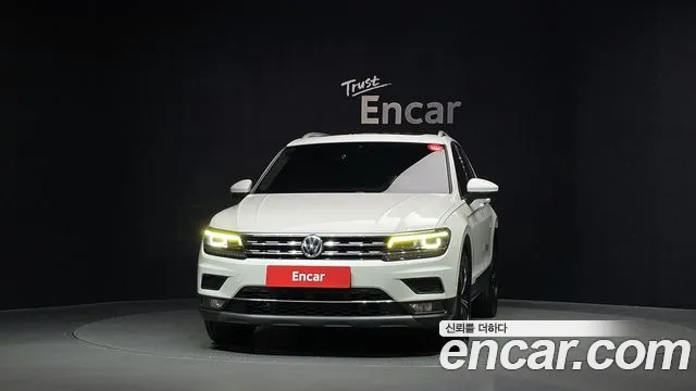 Volkswagen Tiguan 2018 thumb 3
