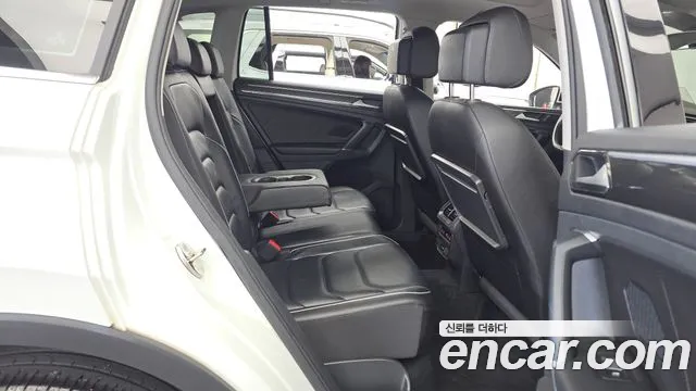 Volkswagen Tiguan 2018 thumb 12