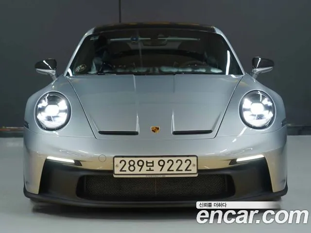 Porsche 911 2022 thumb 4