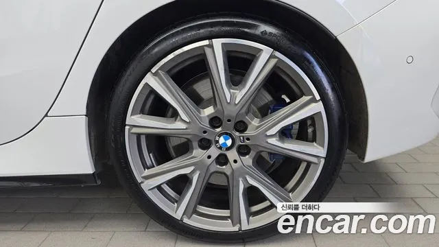 BMW 1-Series 2021 thumb 5