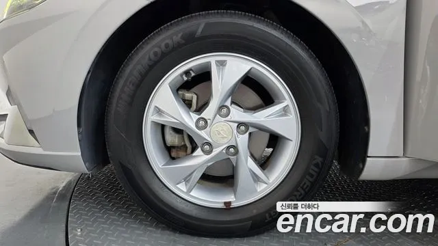 Hyundai Avante 2020 thumb 5