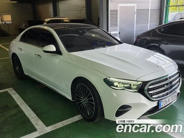 Mercedes-Benz E-Класс 2025 thumb 2
