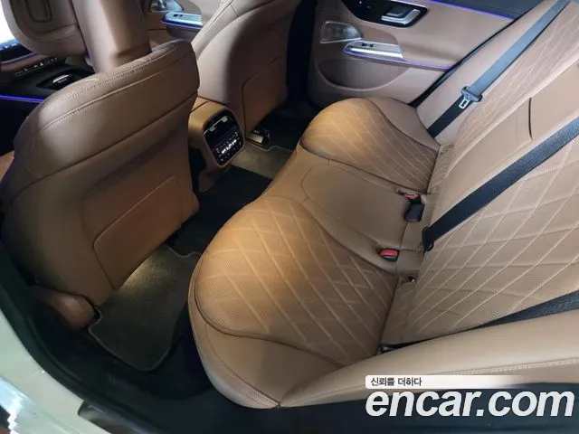 Mercedes-Benz E-Класс 2025 thumb 9