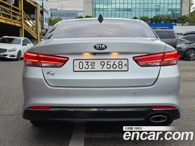 Kia K5 2017 thumb 4