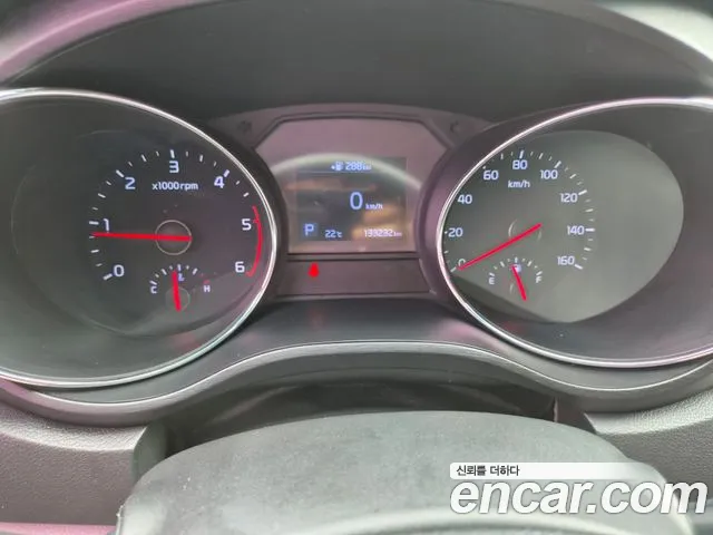 Kia Carnival 2019 thumb 10