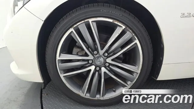 Infiniti Q50 2016 thumb 5