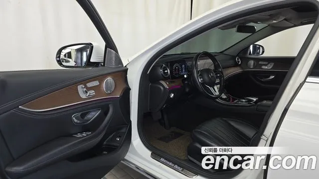 Mercedes-Benz E-Класс 2019 thumb 10